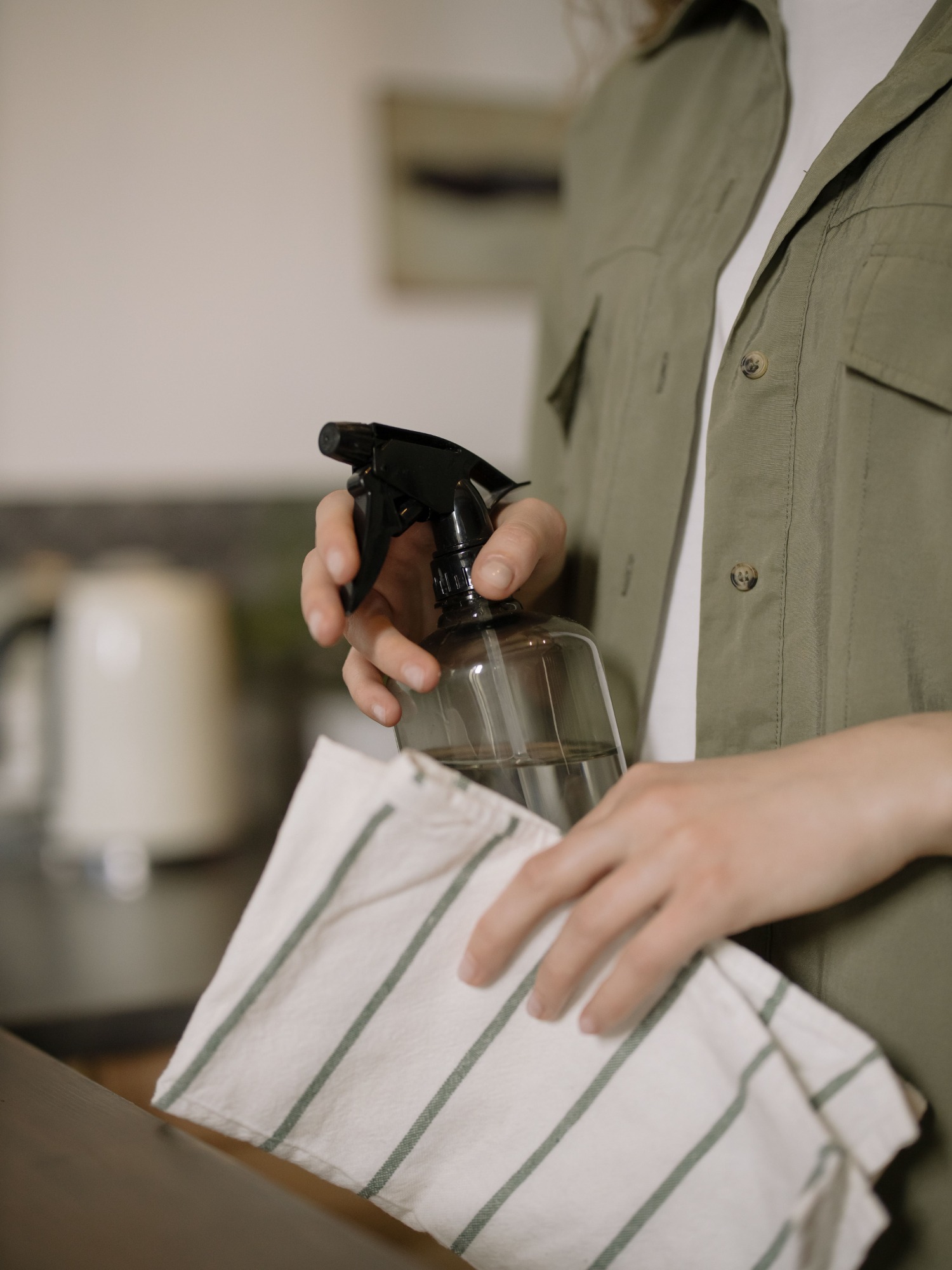House cleaning services for homes throughout Lafayette